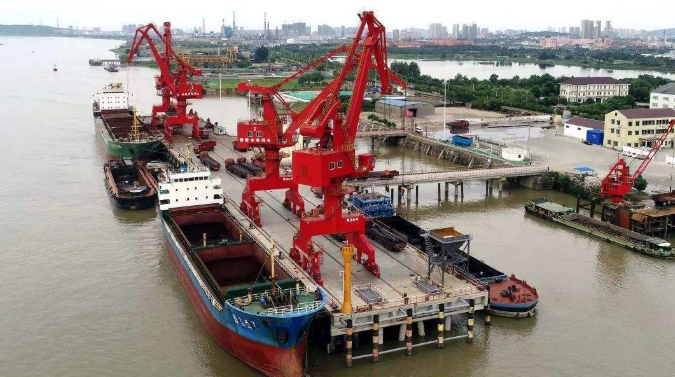 钦州概述露天料场港口封闭问题的实行方法